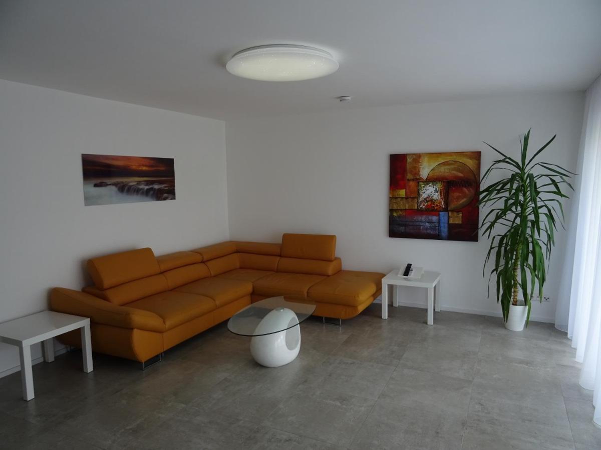 Ferienwohnung Happynes バート・ノイシュタット・アン・デア・ザーレ エクステリア 写真